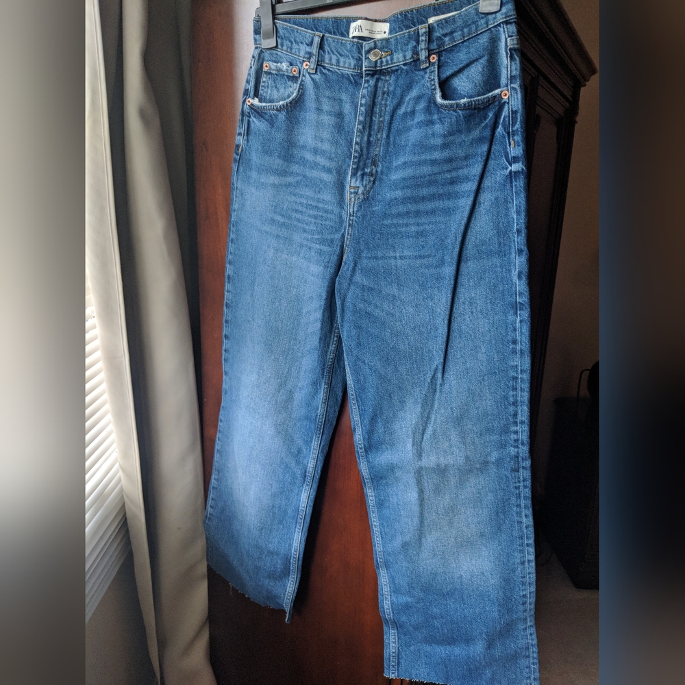 ZARA women's 90s Full Length Denim Jeans.